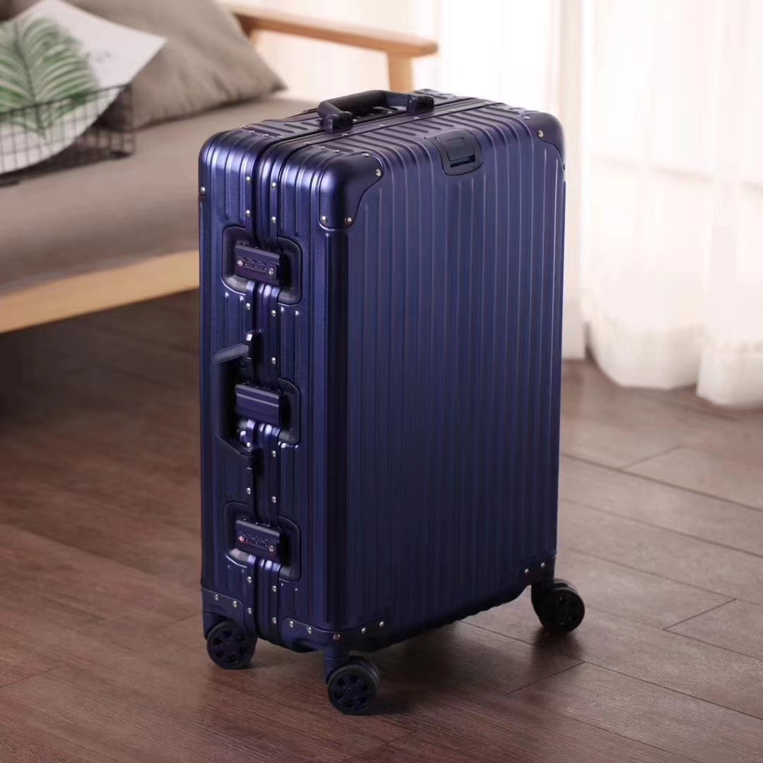 ALUMINIUM luggage 28” 4w trolley