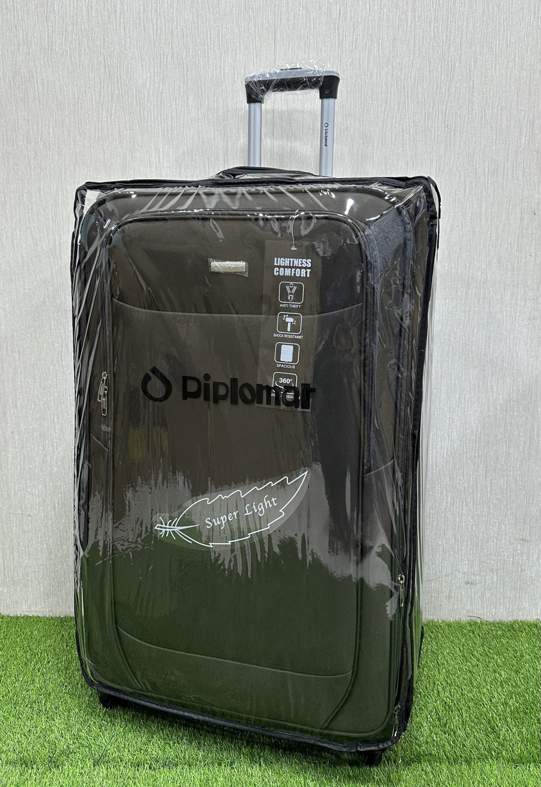 Branded Luggage .pk